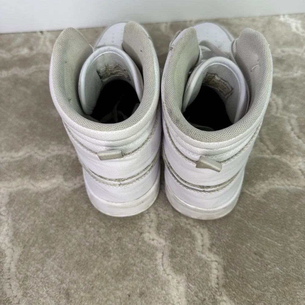 Levi's White High Top Sneakers‎ Size 8.5 Men's Shoes Preowned